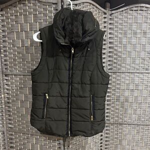 Women's Green  Puffer Vest